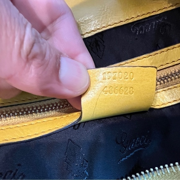GUCCI RARE YELLOW HANDBAG EUC - Picture 11 of 17